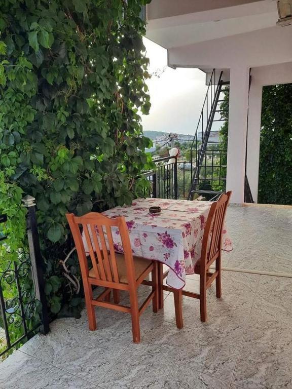 Green Apartments Ksamil Extérieur photo