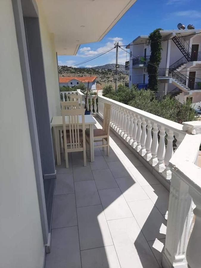 Green Apartments Ksamil Extérieur photo